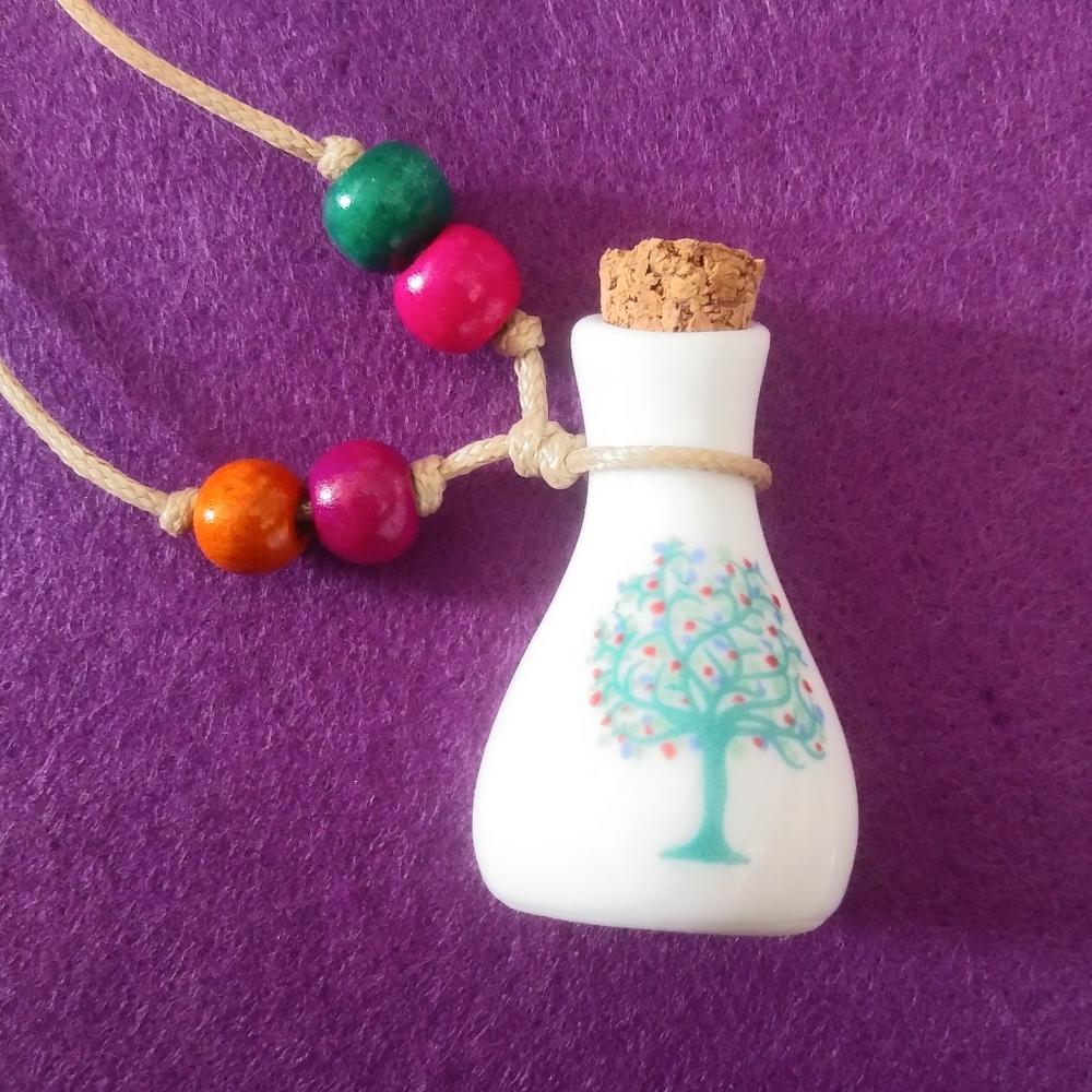 Cute Bottle Necklace 🌳 Tree